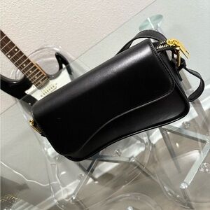 Amazon Black Shoulder Bag